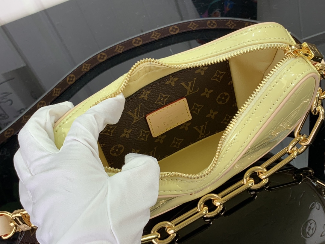 最高級ルイヴィトンスーパーコピー ルイヴィトンバッグコピー 新作 LV リミックス クロワッサン シック、イエロー M24021 エンボス加工を施したモノグラム・ヴェルニ レザー ゴールド金具 - 画像 (3)