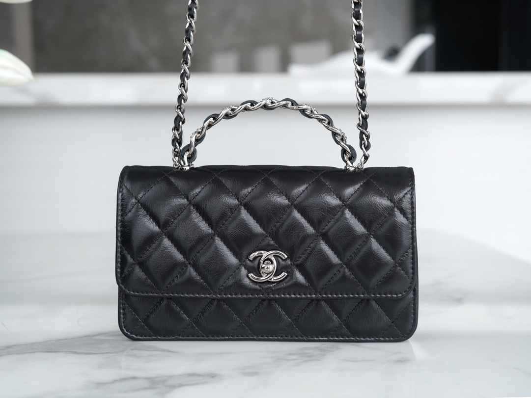 最高級シャネルスーパーコピー シャネルバッグコピー CHANEL マトラッセ チェーンクラッチ バッグ ブラック AP3566 B14291 94305 ラムスキン シルバー金具 - 画像 (9)