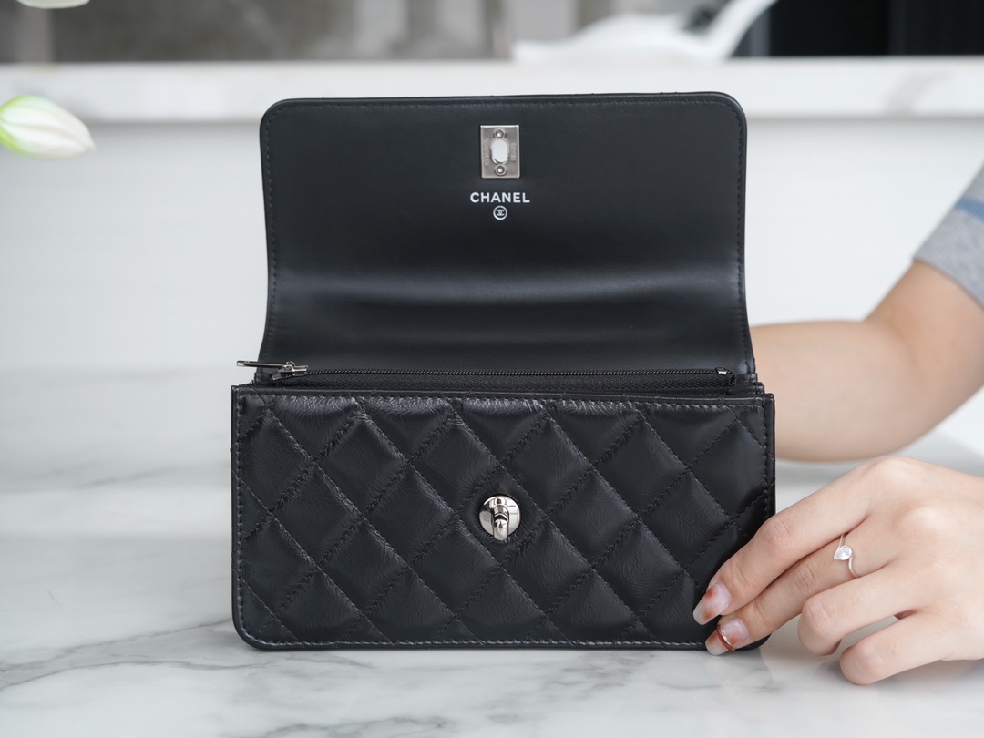 最高級シャネルスーパーコピー シャネルバッグコピー CHANEL マトラッセ チェーンクラッチ バッグ ブラック AP3566 B14291 94305 ラムスキン シルバー金具 - 画像 (4)