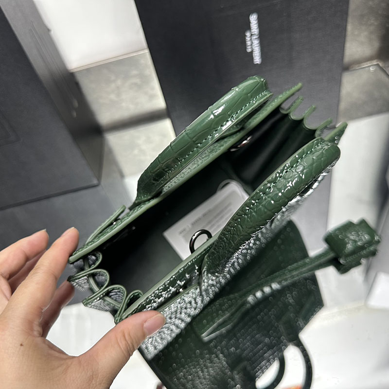 N品 YSL サンローラン サック サック ド ジュール ナノ(クロコダイルエンボスレザー) グリーン 392035DND1N3333 カーフスキンレザー シルバー金具 激安優良店 - 画像 (2)