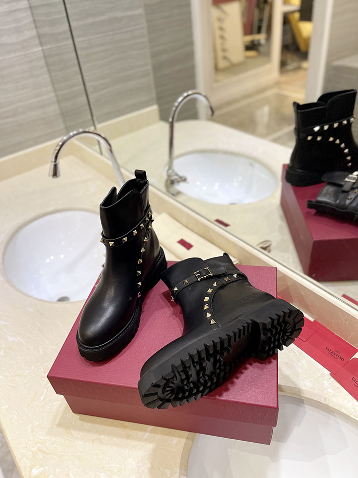 最高級ヴァレンティノスーパーコピー靴 ヴァレンティノブーツコピー VALENTINO エンジニアブーツ レディース 40代 2412420 ブラック - 画像 (7)