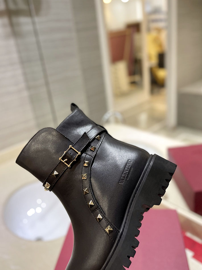 最高級ヴァレンティノスーパーコピー靴 ヴァレンティノブーツコピー VALENTINO エンジニアブーツ レディース 40代 2412420 ブラック - 画像 (4)