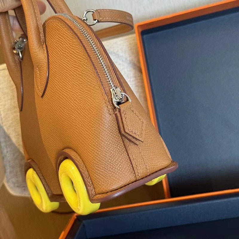 エルメス ボリードオンホイールズ ミニ ゴールド Bolide on Wheels Bag Mini ヴォーエプソン シルバー金具 2025定価 2513459 - 画像 (7)