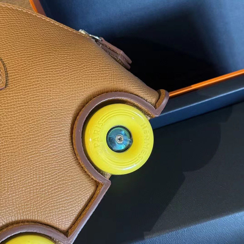 エルメス ボリードオンホイールズ ミニ ゴールド Bolide on Wheels Bag Mini ヴォーエプソン シルバー金具 2025定価 2513459 - 画像 (6)