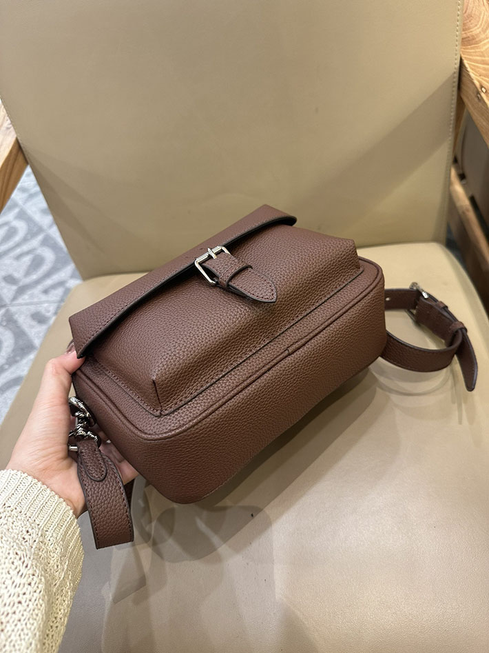 最高級 コーチバッグコピー ワーナー クロスボディ バッグ CW218 SVMPL シルバー/メイプル シルバー金具 コーチ メンズバッグ アウトレット - 画像 (5)