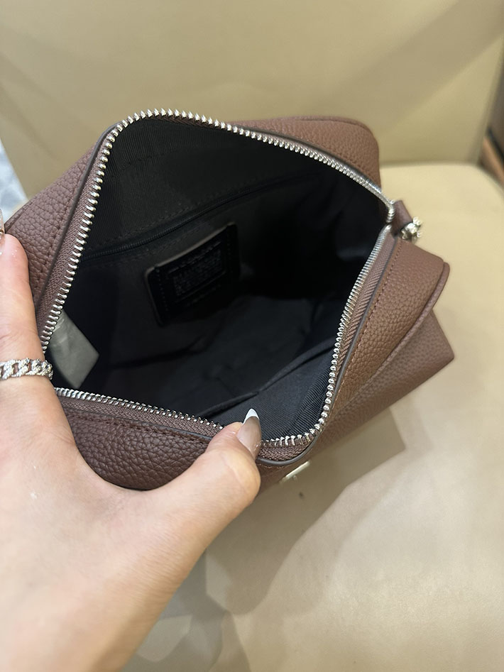 最高級 コーチバッグコピー ワーナー クロスボディ バッグ CW218 SVMPL シルバー/メイプル シルバー金具 コーチ メンズバッグ アウトレット - 画像 (2)