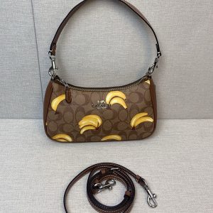 コーチ ミニバッグ 人気