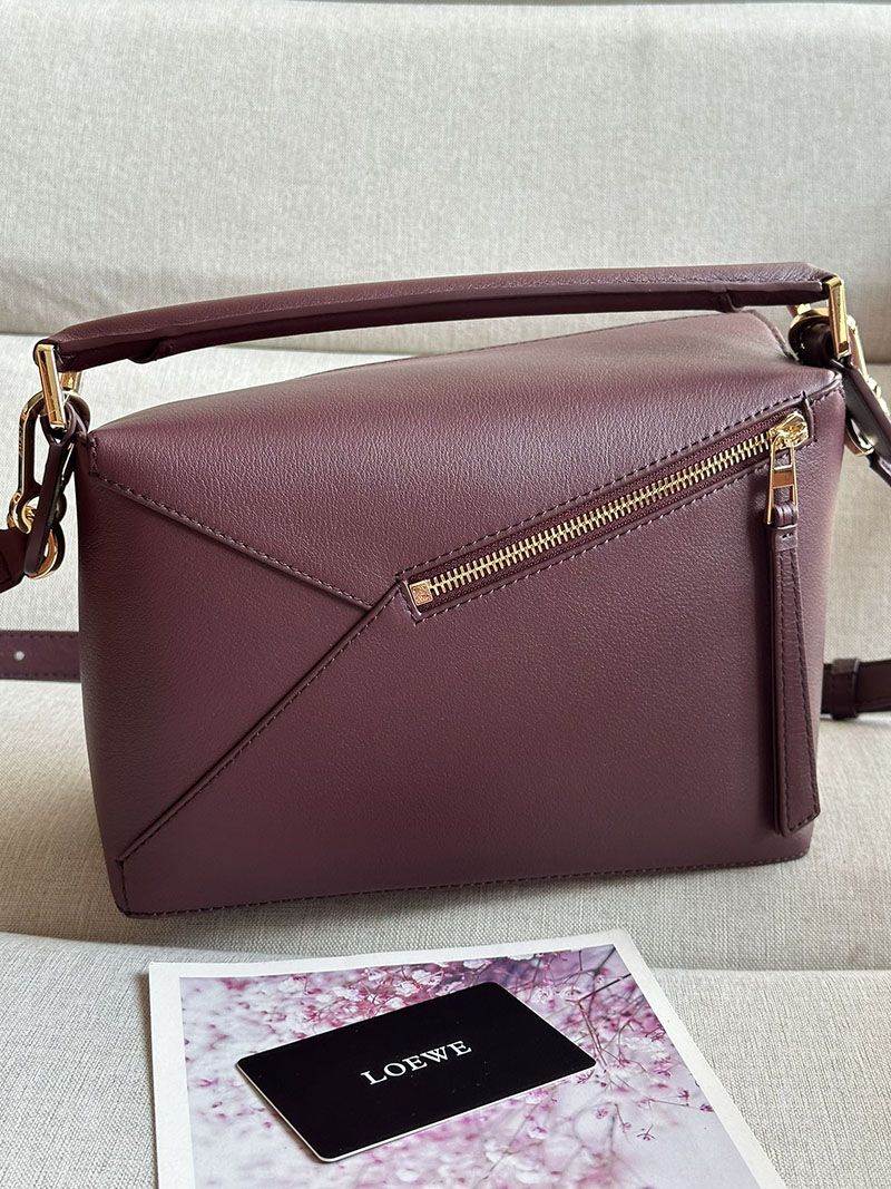 レディース ロエベ バッグ 人気 LOEWE パズルバッグ スモール A510P60X41-7240 ダークバーガンディ クラシックカーフ ゴールド金具 - 画像 (7)