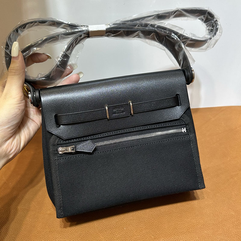 エルメス バッグ値段 HERMES エールバッグジップ ミニ 黒 ブラック トワルアッシュ シルバー金具 2521245 エルメス エールバッグ 定価 - 画像 (10)