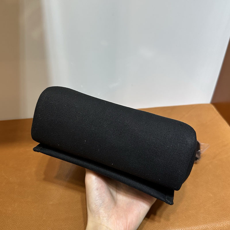エルメス バッグ値段 HERMES エールバッグジップ ミニ 黒 ブラック トワルアッシュ シルバー金具 2521245 エルメス エールバッグ 定価 - 画像 (8)