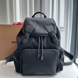 バーバリー リュック メンズ