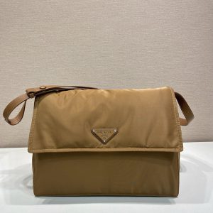 レディース プラダ ショルダーバッグ