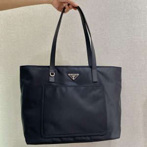 プラダ トートバッグ ナイロン a4