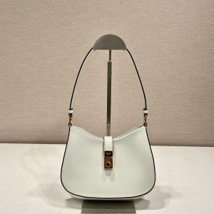 プラダ 斜めがけバッグ レディース