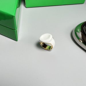 ボッテガヴェネタ リング