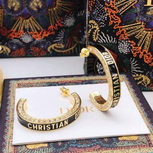 ディオール ピアス 定番