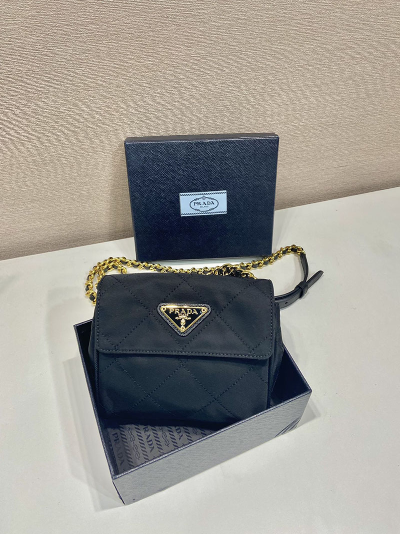 プラダ アウトレット PRADA 三角ロゴ プレート ナイロン テスート キルティング ウエスト ポーチ ショルダー バッグ 1BD643 ブラック H品 プラダ ナイロンバッグ アウトレット - 画像 (9)