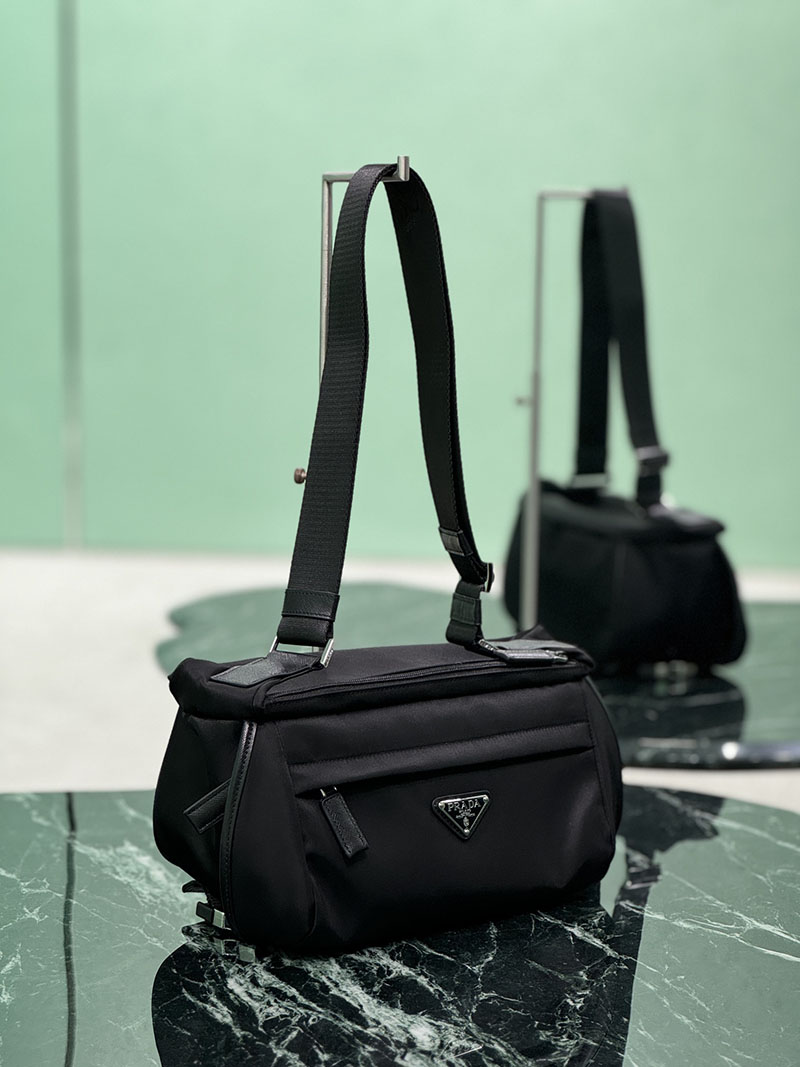 プラダ アウトレット PRADA Re-Nylon xサフィアーノレザー ショルダーバッグ 2VH994_2DMG_F0002_V_OOO ブラック H品 プラダ ナイロンバッグ メンズ - 画像 (8)