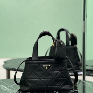 プラダ トートバッグ クリーニング