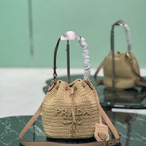 プラダ 巾着バッグ アウトレット