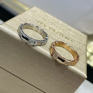 ブルガリ セルペンティ リング