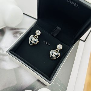 シャネル ピアス 公式