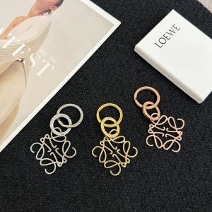 ロエベキーリング人気