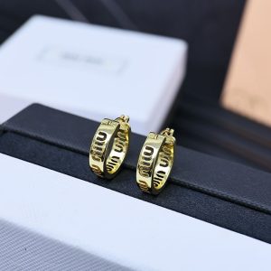 miumiu ピアス 値段