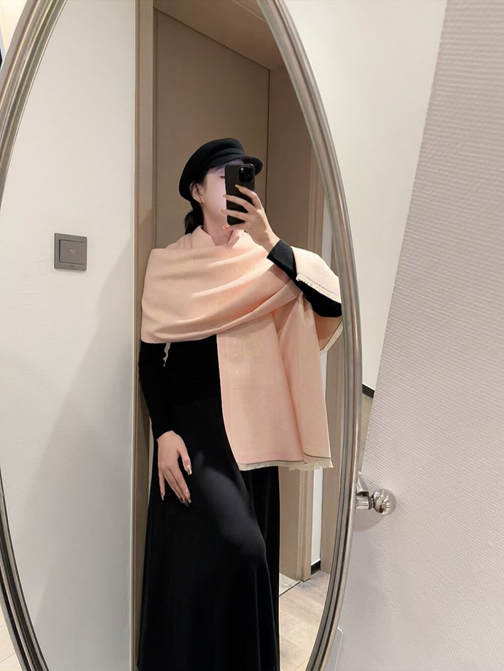 CHANEL マフラー 新作