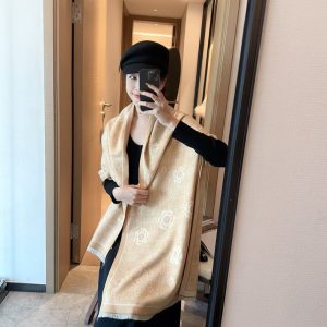 シャネル マフラー レディース