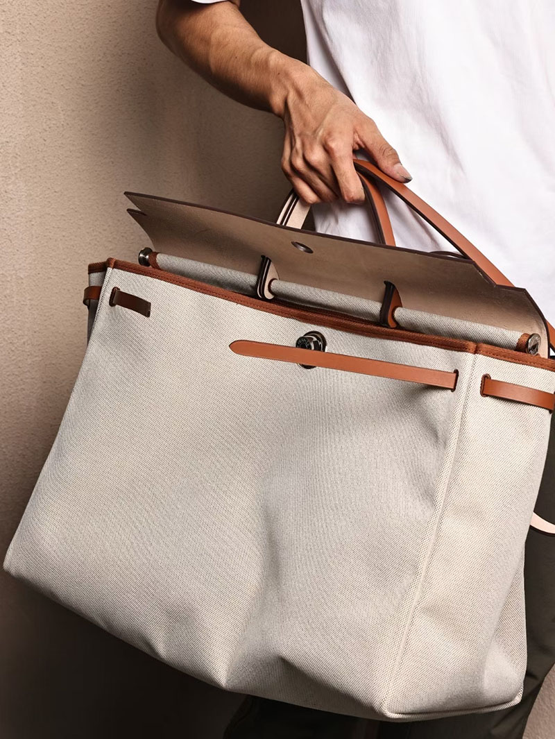 エルメスコピー メンズバッグ HERMES エールバッグジップGM ゴールド ヴァッシュハンター/トワルアッシュ シルバー金具 2524110 - 画像 (9)