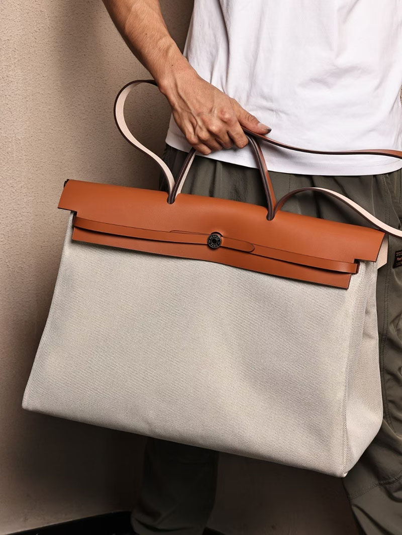 エルメスコピー メンズバッグ HERMES エールバッグジップGM ゴールド ヴァッシュハンター/トワルアッシュ シルバー金具 2524110 - 画像 (8)