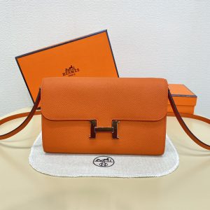 エルメス コンスタンス ロング 定価