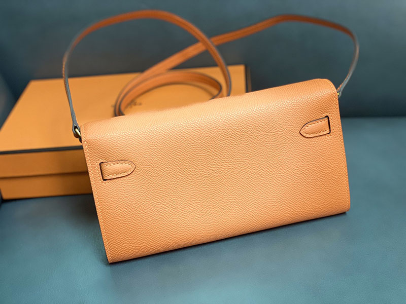エルメス ケリーウォレット ロング 定価 HERMES ケリーウォレット ロング トゥーゴー オレンジ ヴォーエプソン ゴールド金具 2524333 - 画像 (6)
