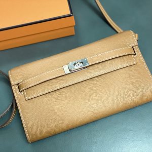 エルメス ケリー トゥー ゴー 定価