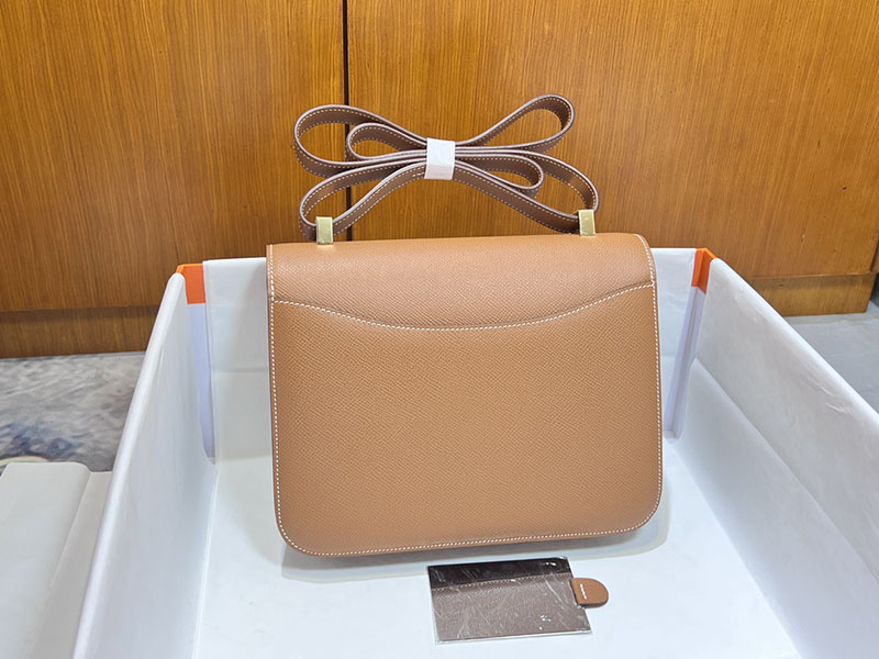 エルメススーパーコピー コンスタンス24 定価 HERMES コンスタンス1 24MM ゴールド ヴォーエプソン ゴールド金具 2524481 - 画像 (8)