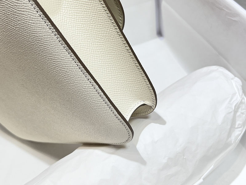 エルメススーパーコピー コンスタンス24 定価 HERMES コンスタンス1 24MM クレ ヴォーエプソン シルバー金具 2524483 - 画像 (3)