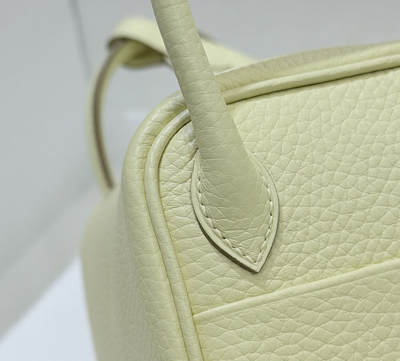 エルメス バッグ ショルダー リンディミニ 定価 HERMES ミニリンディ ジョーヌミルトン トリヨンクレマンス シルバー金具 2524540 - 画像 (7)