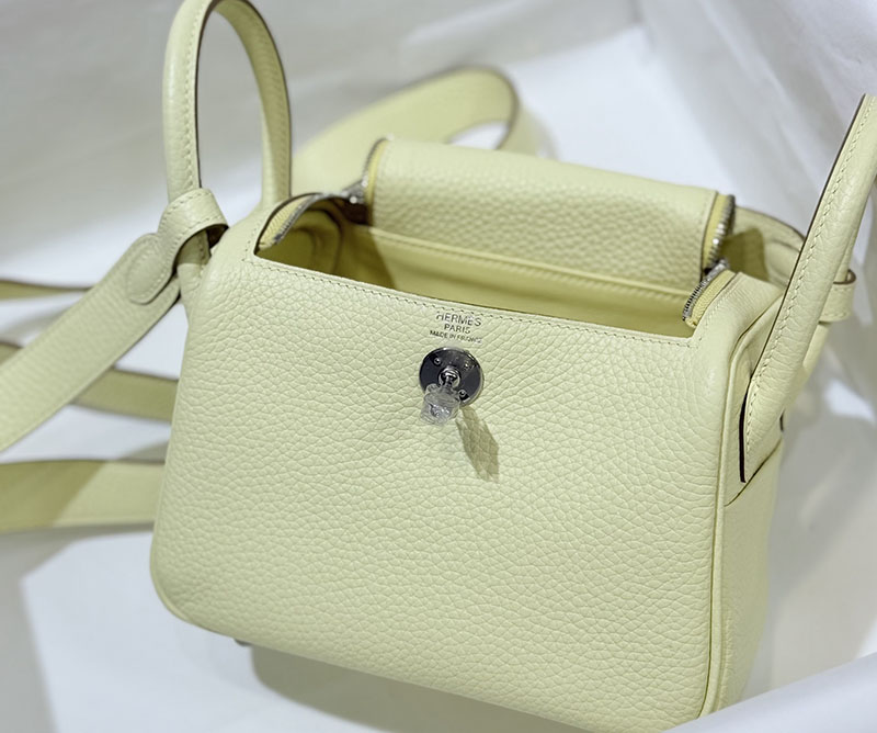 エルメス バッグ ショルダー リンディミニ 定価 HERMES ミニリンディ ジョーヌミルトン トリヨンクレマンス シルバー金具 2524540 - 画像 (3)