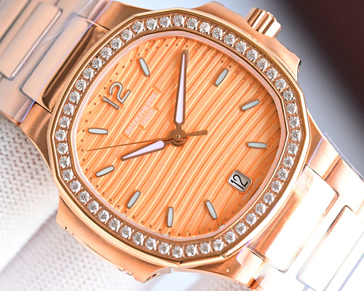 最高級パテックフィリップスーパーコピー PATEK PHILIPPE ノーチラス ゴールデン・ブラウン 2523753 パテックフィリップ レディース 定価 - 画像 (9)