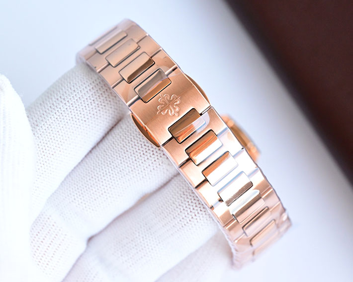 最高級パテックフィリップスーパーコピー PATEK PHILIPPE ノーチラス ゴールデン・ブラウン 2523753 パテックフィリップ レディース 定価 - 画像 (3)