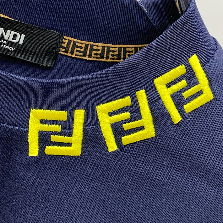 最高級フェンディスーパーコピー キッズ 子供服 ジュニア ユニセックス可 トップス ロンT 長袖Tシャツ ブルー 2524755 FENDI Tシャツ アウトレット - 画像 (6)