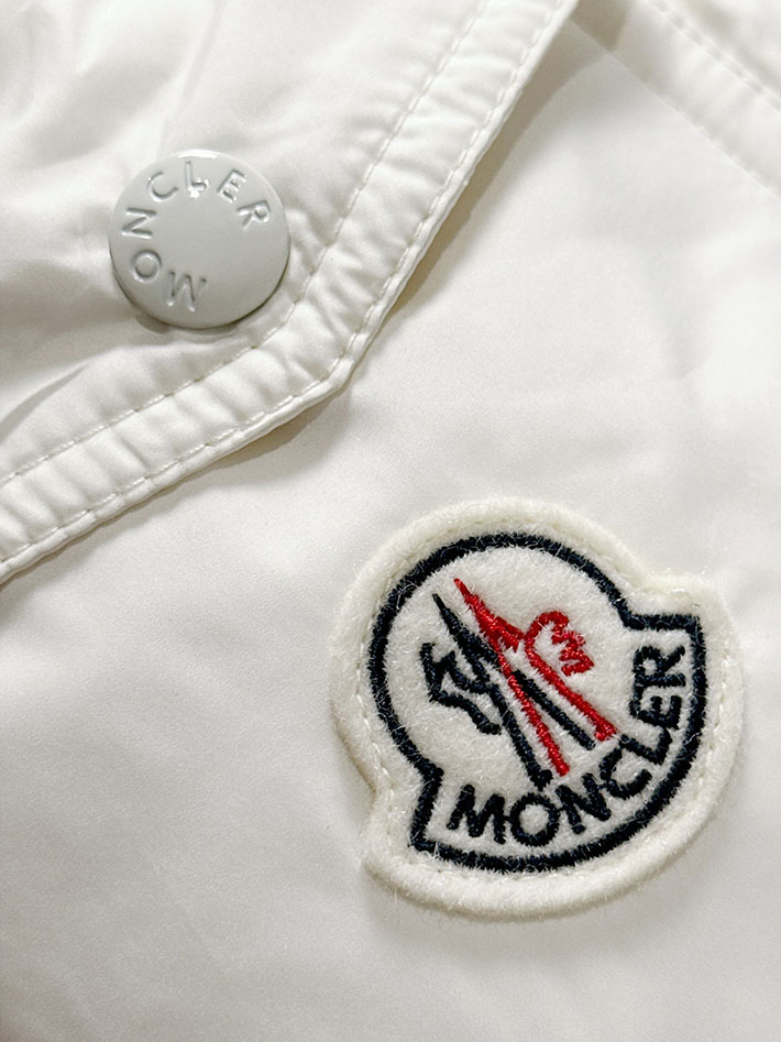 モンクレール Moncler Maya 70ショートダウンジャケット K20931A0010254A81 レディース モンクレール ダウン - 画像 (3)