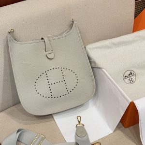 エブリン 29 定価