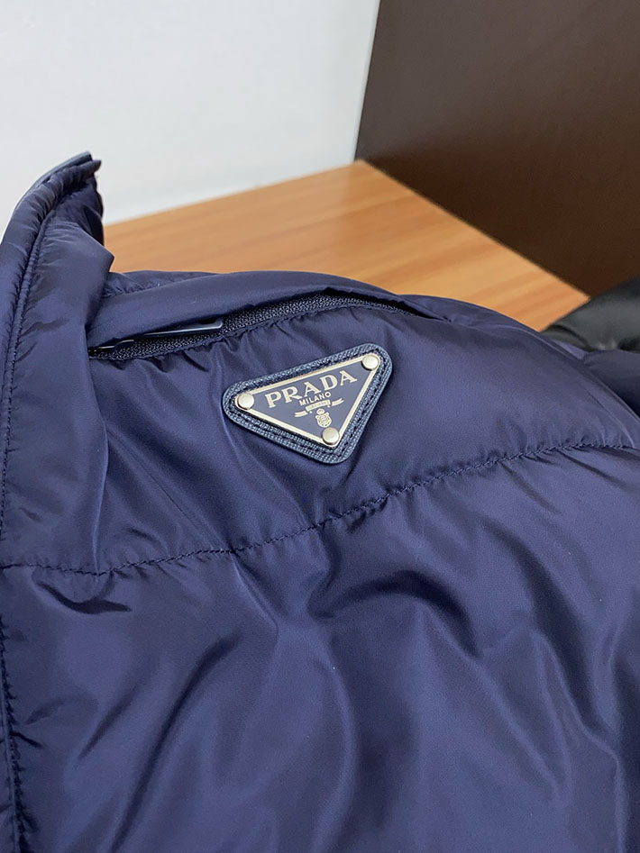 最高級プラダスーパーコピー PRADA メンズ ダウンジャケット・コート Nylon down jacket ブルー 2525112 プラダ ダウン アウトレット - 画像 (3)