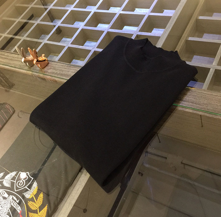 最高級プラダスーパーコピー PRADA バージンウール カシミヤ クルーネック ニット セーター ブラック 2525177 セーター メンズ おしゃれ - 画像 (2)