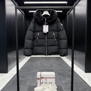 モンクレール レディース 人気ランキング