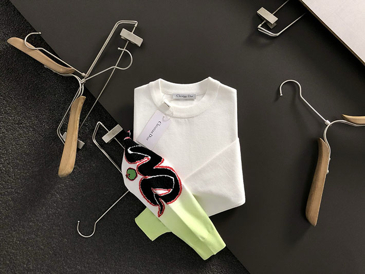 最高級ディオールスーパーコピー Kaws Diorウール ニットセーター ホワイト イエローグリーン 2525271 ディオール ニット 長袖 - 画像 (9)