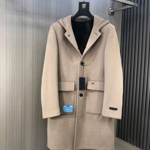 プラダ コート アウトレット