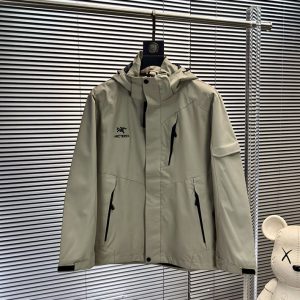 アークテリクス 防水ジャケット